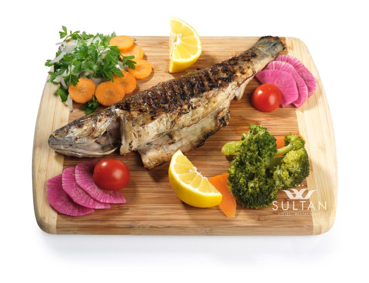 Sultan Hotel-Restaurant-Bistro Sivas Bagian luar foto
